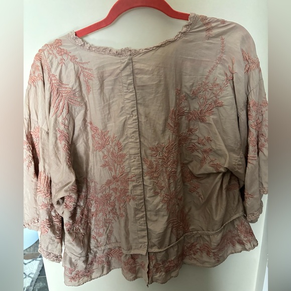 LIKE NEW Magnolia Pearl Embroidered Swarna Blouse 1089 - Picture 6 of 11